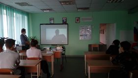 #Деньнеизвестногосолдата# Просмотр фильма "Неизвестный солдат".